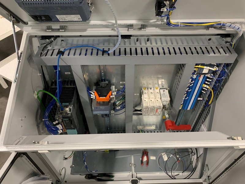 Perfecto Servo Roll Feed Press Feed 36" Wide