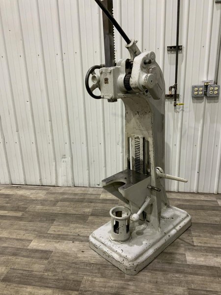 12 TON DAKE MODEL # 4 ARBOR PRESS: STOCK #80887