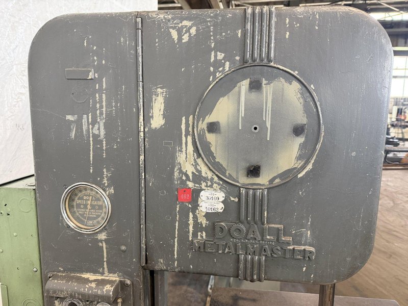 DOALL METALMASTER VERTICAL BANDSAW. STOCK # 0434426
