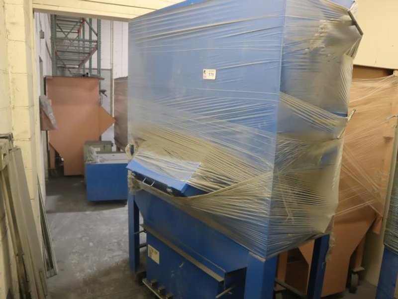 Powder Coating Portable Reclaim Unit with Filters- Auction Item