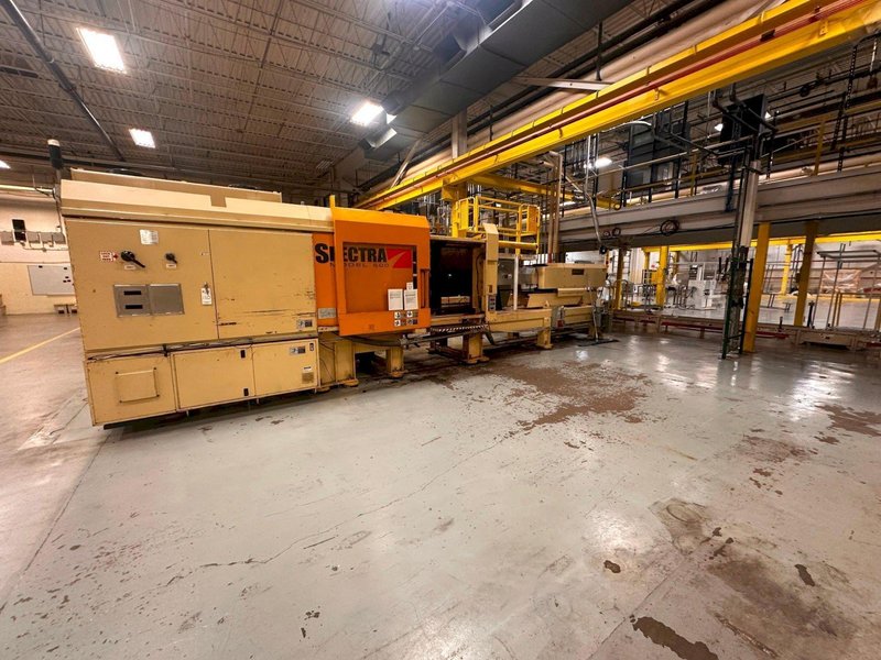 2002 Van Dorn Demag 500SP2800 – 500 Ton Hydraulic Press, 59.2 oz Shot (~1,676 g), Pathfinder Control, Preform-ready