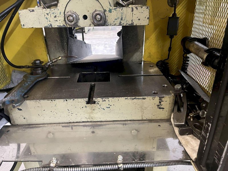 32 TON FEDERAL OBI PRESS