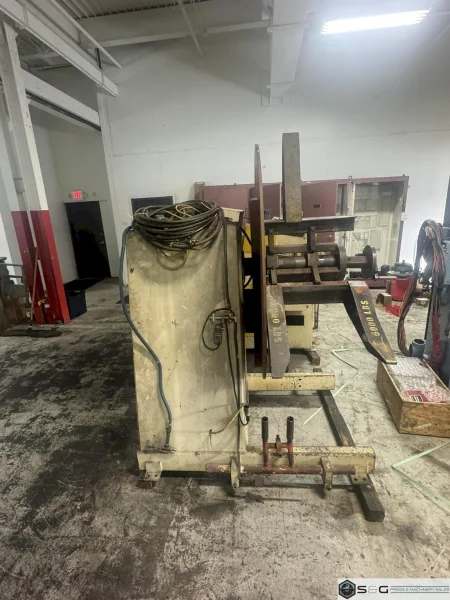 8,000 LBS X 18" PERFECTO PULL OFF REEL AND POWERED STRAIGHTENER: YOBRO #26125