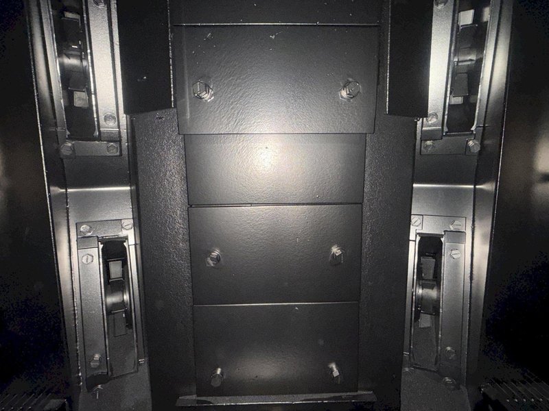 36" x 48" x 8 WHEEL PANGBORN ROTOBLAST PASS THROUGH HANGING CONVEYOR SHOT BLAST MACHINE: YOBRO #24717