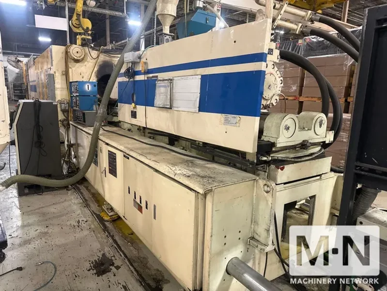 937 Ton 162.26 Oz Goldstar IDE850EN Injection Molding Machine, 1994