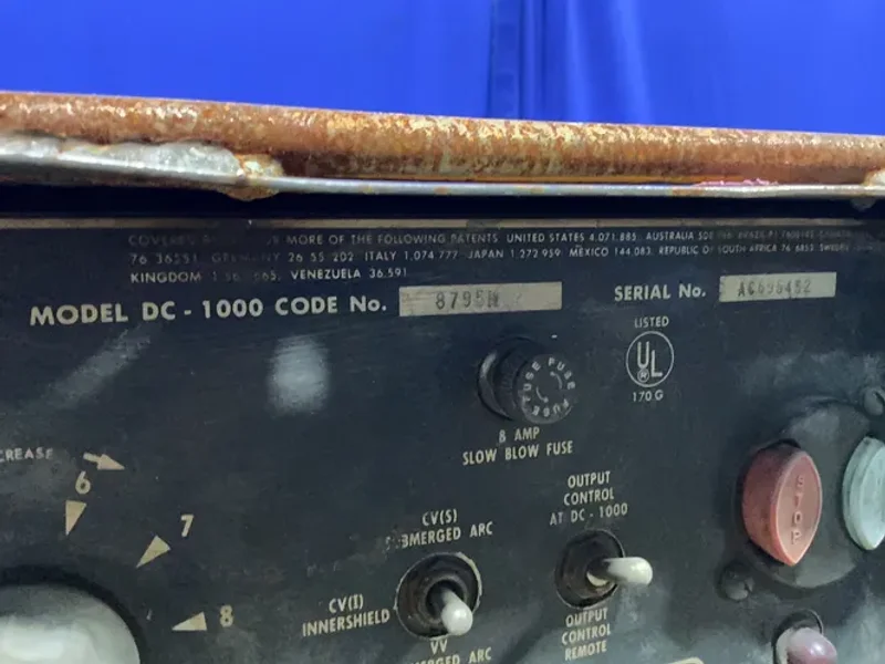 Lincoln Electric 1000 A Welder - Dc-1000