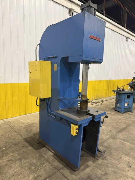 HANNIFIN F-250-22-PB-3+4 C-FRAME HYDRAULIC PRESS: YOBRO #24741