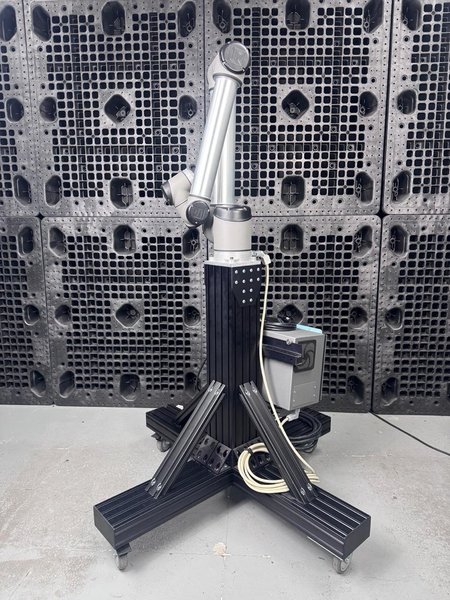 Universal Robots UR10 Collaborative Robot Arm, 2016 – 6 Axis