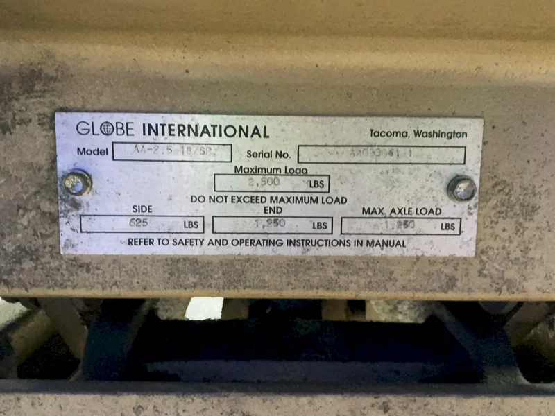 GLOBE INTERNATIONAL 2500 LBS LIFT TABLES  -  AA-2.5-18/SP