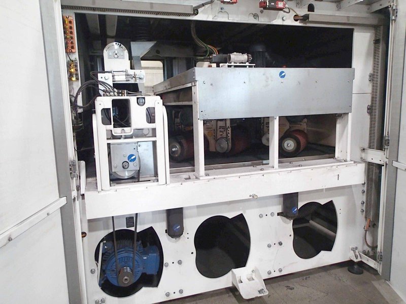 Lissmac Steelmaster SMD 335 REE-S Deburring Edge Rounding Finishing Grinder, 2022 – 53″ Width, Vacuum Table, 3 Aggregate, Conveyor Brush