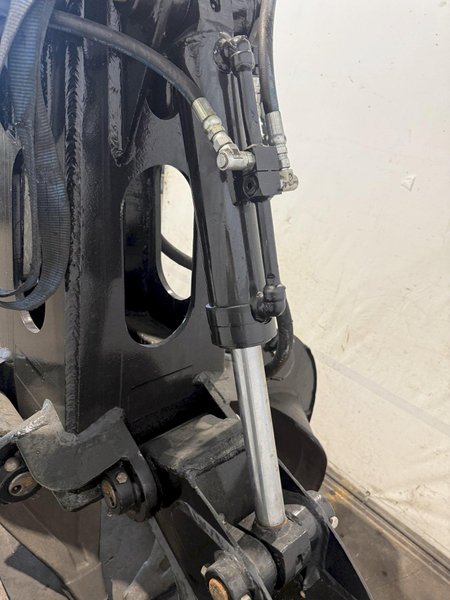 *REFURBISHED* MACK HYDRAULIC SCRAP GRAPPLE/CLAW. STOCK #0430726