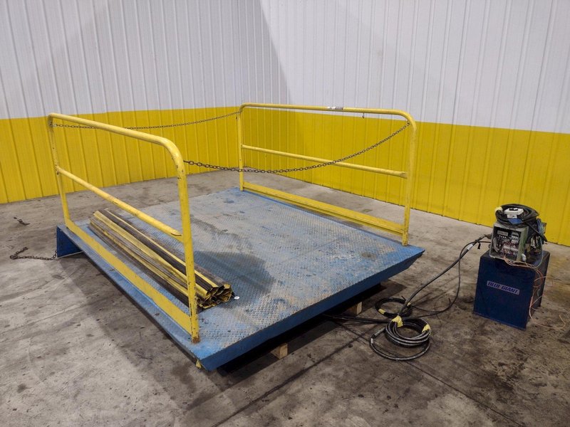 8,000 LBS X 108" X 84" BLUE GIANT MODEL #SEDPH 53-208 HYDRAULIC LIFT TABLE / ELEVATING DOCK: STOCK #22330