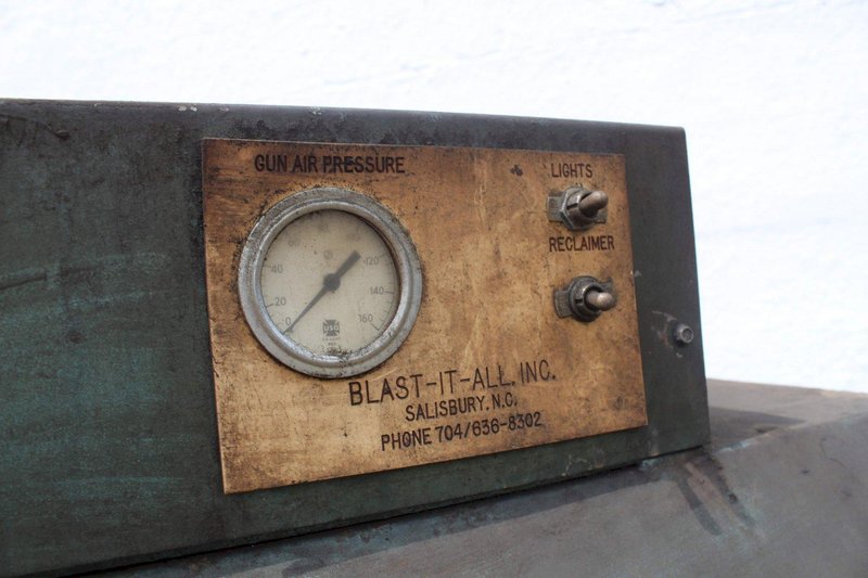 BLAST IT ALL MODEL #4837 ABRASIVE BLASTING CABINET: STOCK #72067
