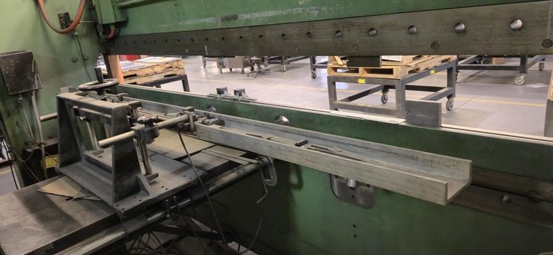 90 Ton x 12’ Cincinnati 90CBx10 Hydraulic Press Brake, 1987 – Backgauge