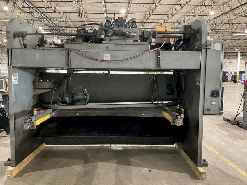 CINCINNATI 3D10 HYDRAULIC POWER SQUARING SHEAR USED