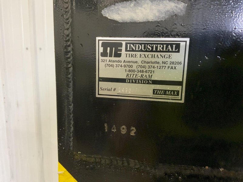 150 TON ITE MIGHTY MAX" H-FRAME HYDRAULIC TIRE PRESS: STOCK #81427