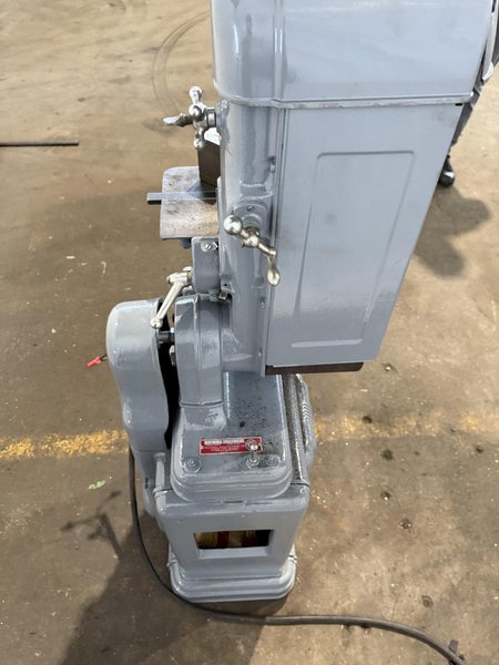 ROCKWELL 31-630 BELT TYPE GRINDER/SANDER. STOCK #1005225