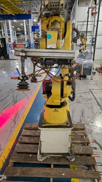 FANUC M-16IB/20 + R-J3IB ROBOT ARM AND CONTROL PANEL NO TEACH PENDANT USED