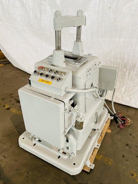 18 TON X 2" TISHKEN CO-6-HWA 2 POST CUT OFF PRESS. STOCK # 0203920