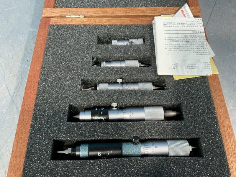 MITUTOYO MICROMETER SET