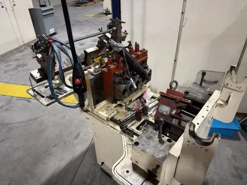 NATIONAL FORMAX PLUS FXP35S COLD FORMER