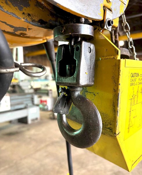 1/2 Ton Budgit Electric Chain Hoist, 16 FPM, Trolley, 1 Phase