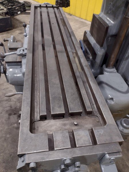 #3 KEARNEY &amp; TRECKER MILWAUKEE MODEL #3 VERTICAL MILLING MACHINE 64" x 13" x 10 HP: YOBRO #24458