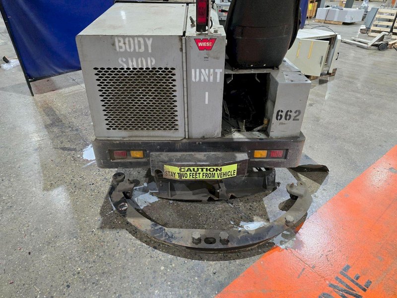 CLARKE 505-230 LP FLOOR SCRUBBER USED SLIGHT DAMAGE