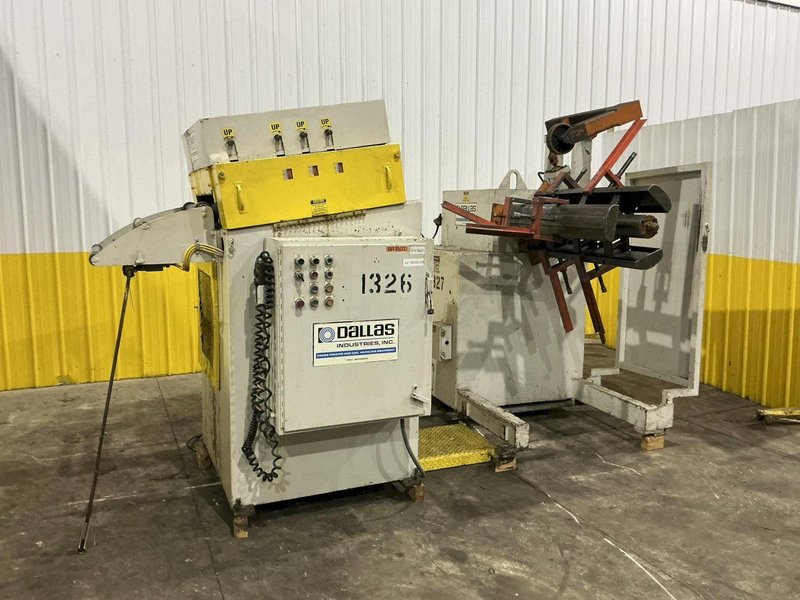 8,000 LBS X 24" X .125" DALLAS UNCOILER COIL REEL, MOTORIZED STRAIGHTENER - FEED LINE: YOBRO #24808