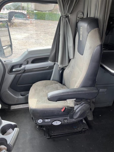 2020 Kenworth T680 1XKYD49X0LJ295151