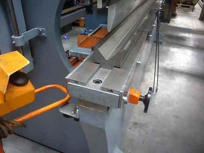 Adaptive tooling - Haco-lvd-amada