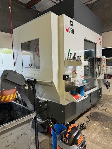 Haas UMC-750 5-Axis VMC, 2022 – 30” Travels, 15K Spindle, 50+1 Tools, TSC &amp; Chip Conveyor (2)