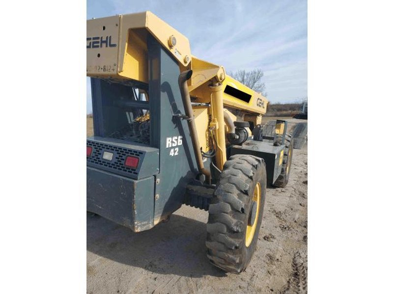 Gehl RS6-42 6,000 Lb Telehandler Lift, 2014 – 42’ Max Lift Height, Pneumatic Tires, Low Hours