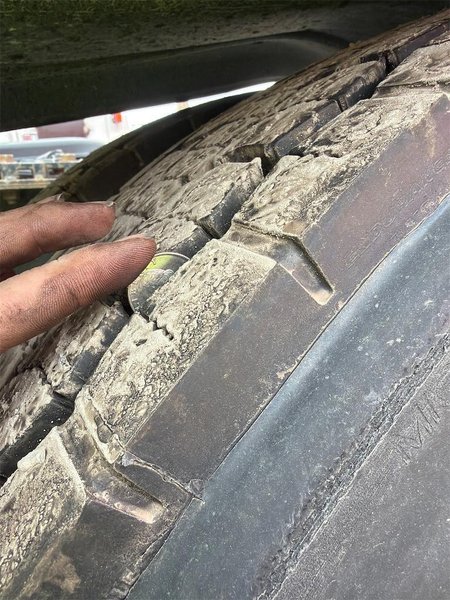 2020 Freightliner Cascadia 1FUJHHDV4LLLC1676