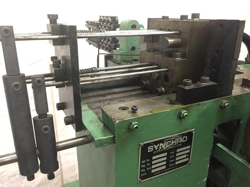 Synchro BS-12B2 Paper Clip Machine