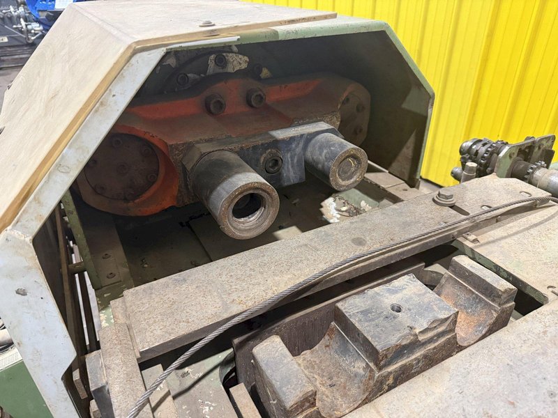 2001 BERCO PT250 TRACK PRESS WITH WTC ELECTRIC IMPACT WRENCH &amp; CONVEYOR: YOBRO #24374