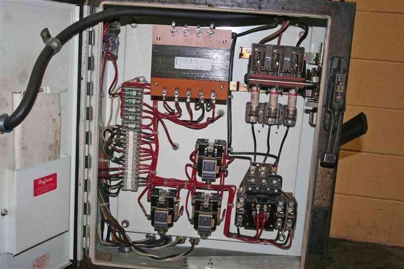 LAMINA PORTABLE HYDRAULIC DRILL: STOCK #52387