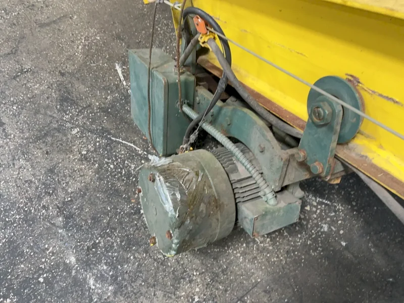 1 TON JIB CRANE W/ HOIST