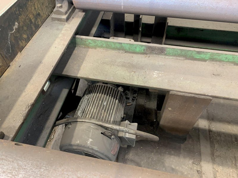 10' WIDE X 27' LONG POWERED TRAVERSING ROLLER CONVEYOR: STOCK #13384