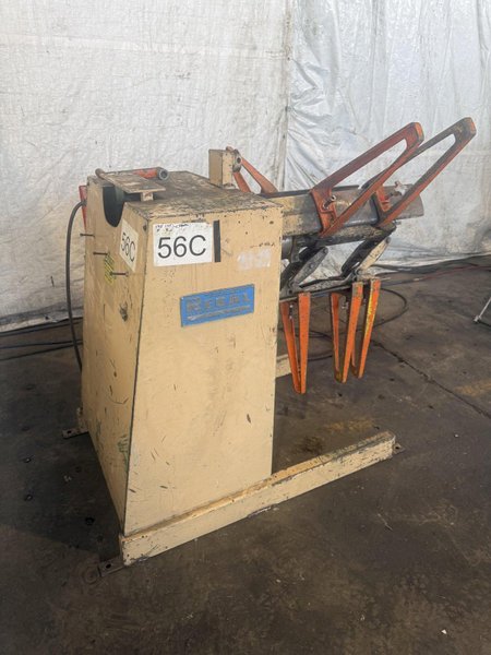 3,000 LB X 18" REGAL SRP-3000-18 MOTORIZED UNCOILER. STOCK # 0223526.
