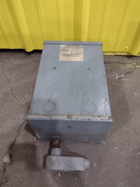 3 KVA SQUARE D SINGLE PHASE TRANSFORMER: STOCK #19460