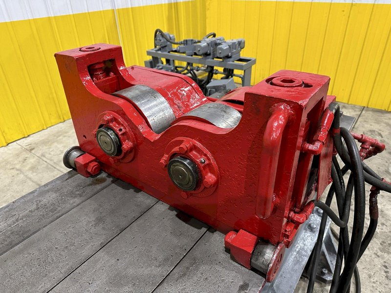 400 TON X 30' DRILCO TRAVELING HEAD HYDRAULIC STRAIGHTENING PRESS: STOCK #24953