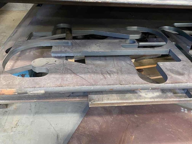 7′ x 21′ Taurus 2000 CNC Plasma Table, 1999 – HPR 130, 2008 software upgrade