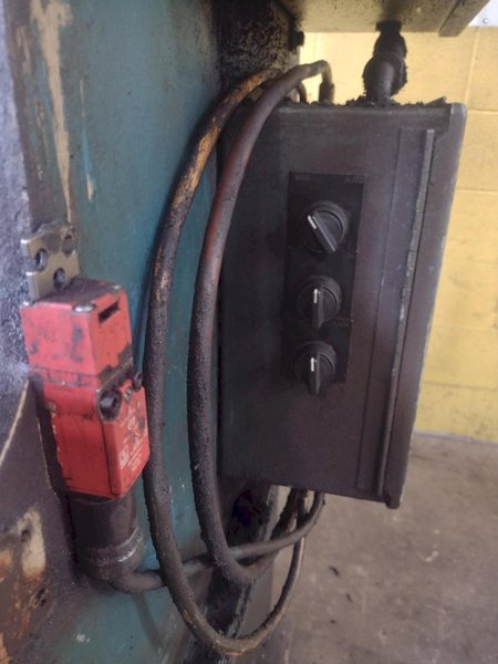 10 TON GREENERD MODEL #HPB-10 HYDRAULIC C-FRAME PRESS, 8&quot; STROKE: STOCK #16266