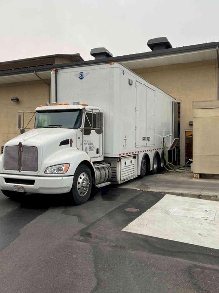 Kenworth Bottling Truck – 2016 – 12-Head GAI Filler &amp; Labeler – Mobile Wine Bottling Line