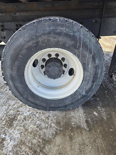 Freightliner M2 Straight Box Truck – Expeditor w/ Liftgate, 2015
