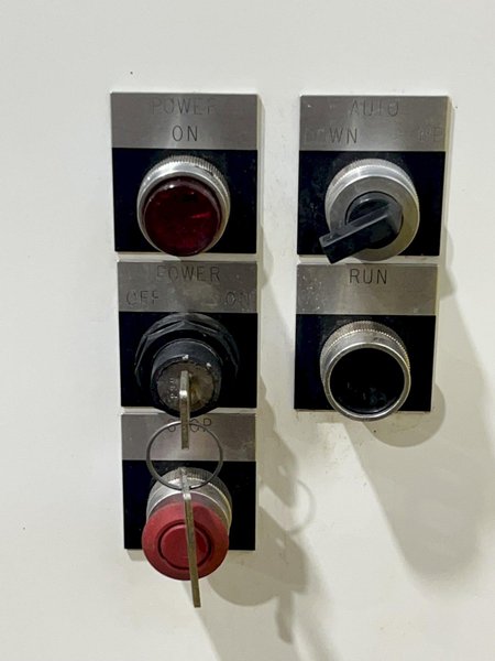 16&quot; X 24&quot; X 36&quot; DYNAMIC AIR MODEL #388-CRUNCHER HYDRAULIC COMPACTOR: STOCK #16757