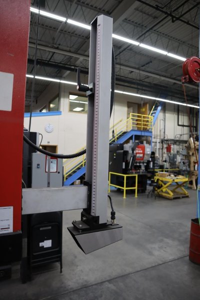 Amada FBD-1253E CNC Hydraulic Press Brake, 138 Ton x 122", Up-Acting, NC9-EXII Controls, Light Curtains- Auction Item