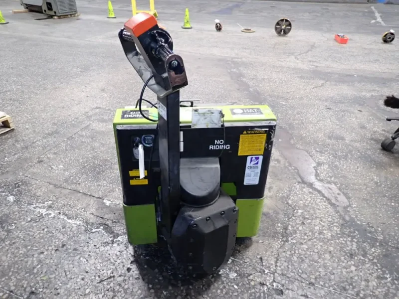 CLARK 4500 LBS ELECTRIC PALLET JACK  -  WP40