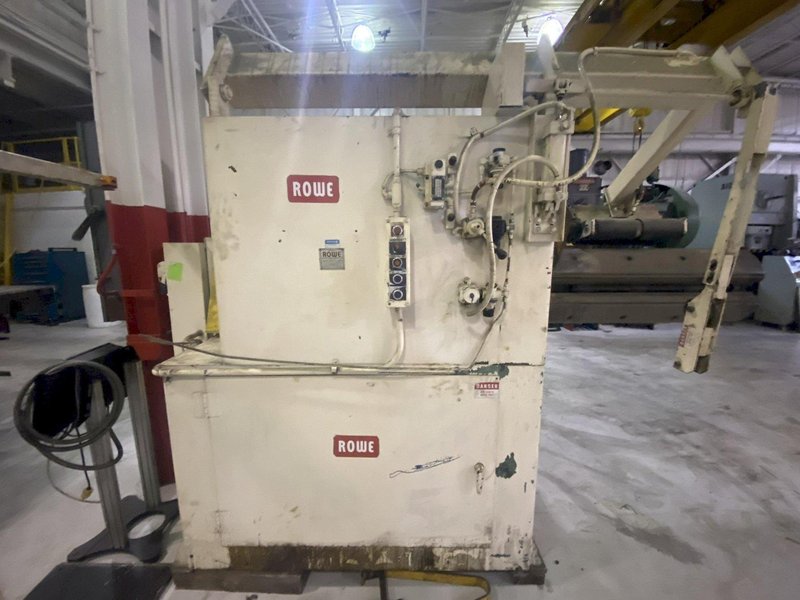 20000 Lbs. Rowe Coil Reel and Straightener